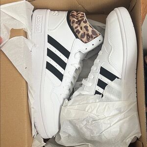 Adidas Women’s White Sneakers with Black Stripes and Leopard Print